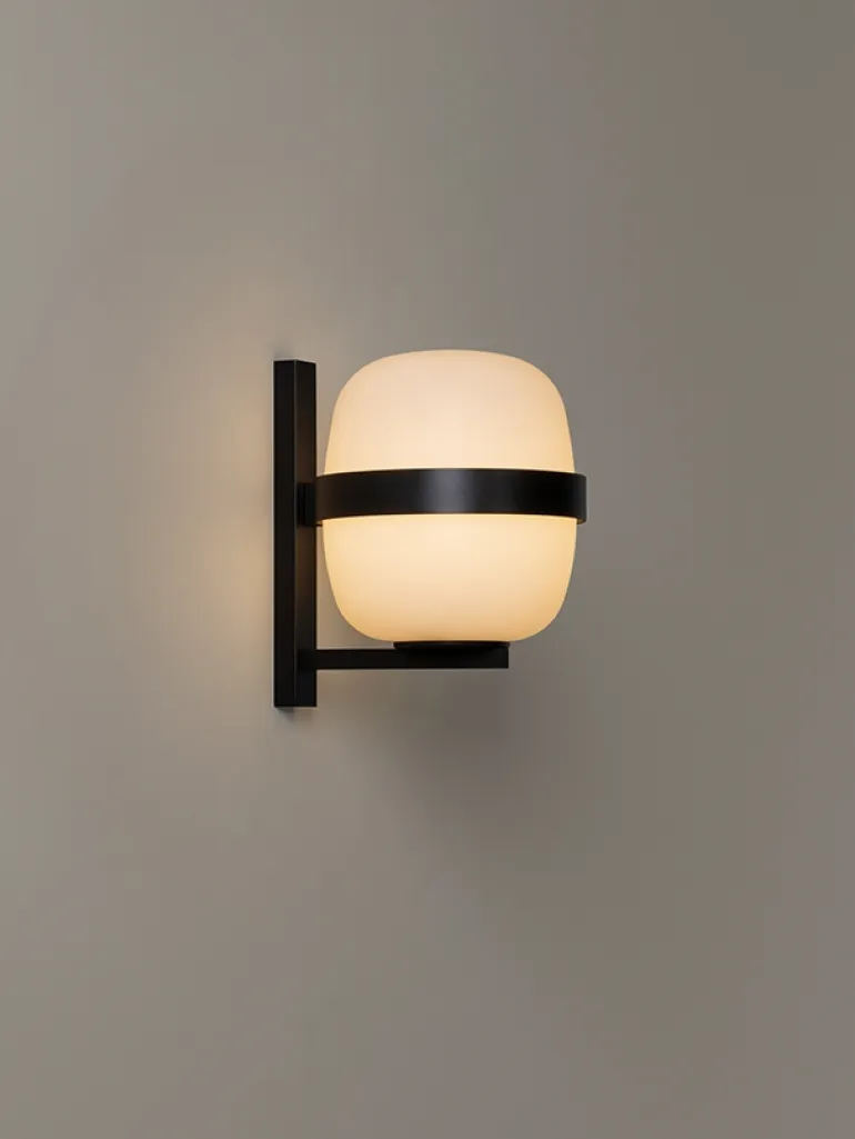 Wally Cestita væglampe, metallic sort